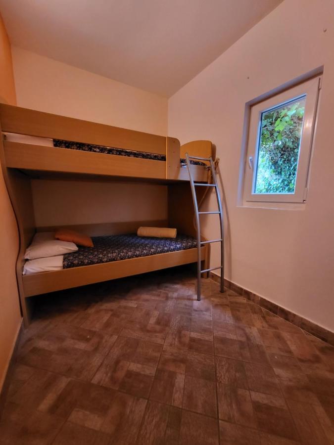 Apartmaniin프리모스턴 외부 사진